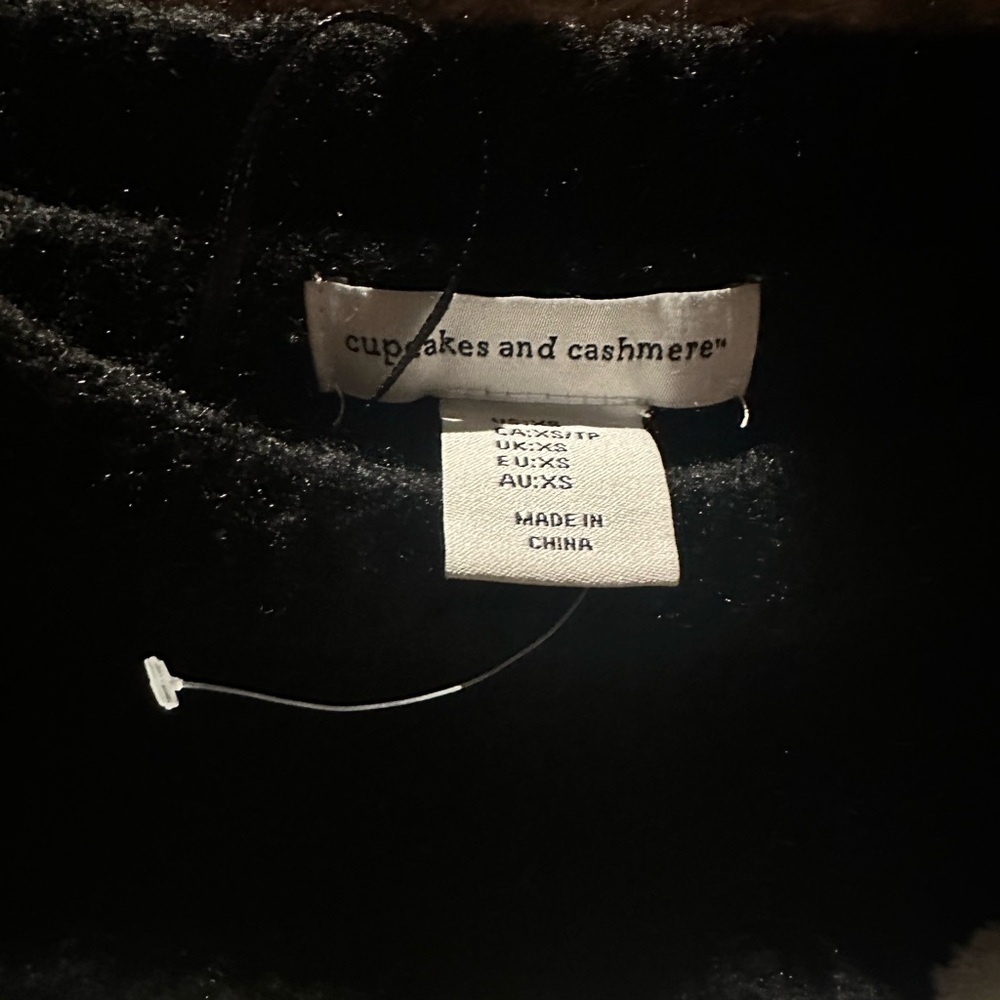 NWOT Cupcakes and cashmere Black Ghost knitted sweater - Picture 4 of 5